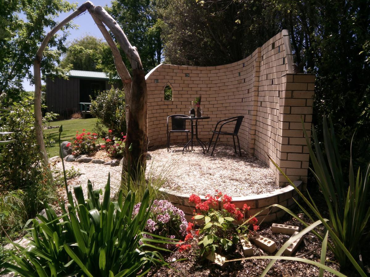 Waterwheel Cottage Upper Moutere Exterior photo